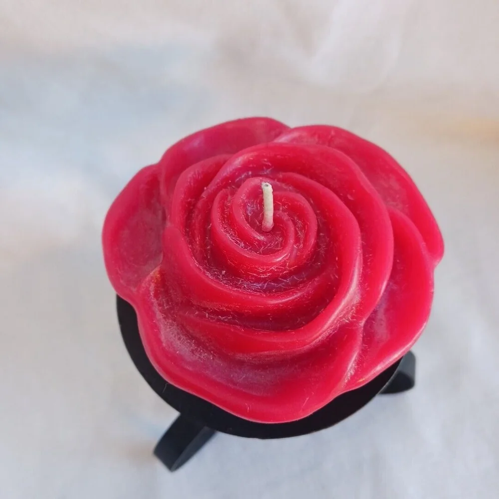 Vintage Red Rose Scented Wax Candle Black Metal Stand